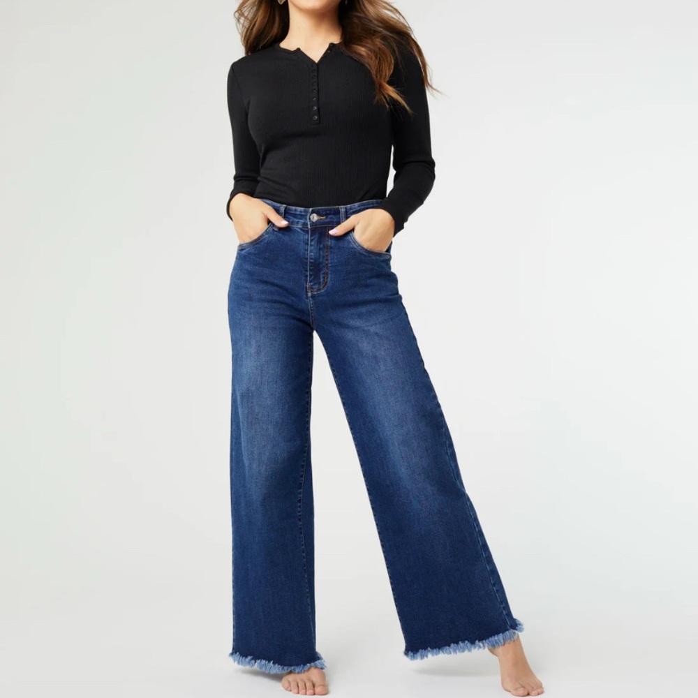 EverStretch Wide Leg Jeans with Frayed Bottom - Dark Denim Coco Carmen Medium
